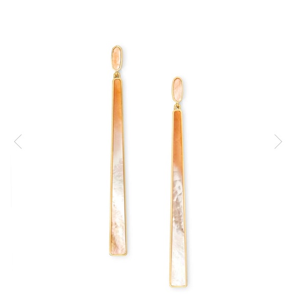 Kendra Scott Jewelry - Kendra Scott Brooklyn shell earrings